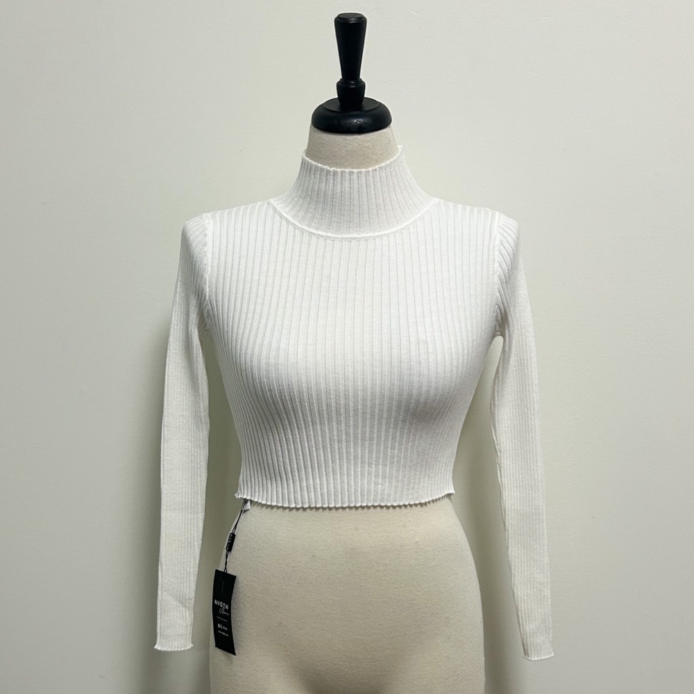 NVGTN Off White Ribbed Long Sleeve Turtleneck Form Fitting Crop Top Medium NWT
